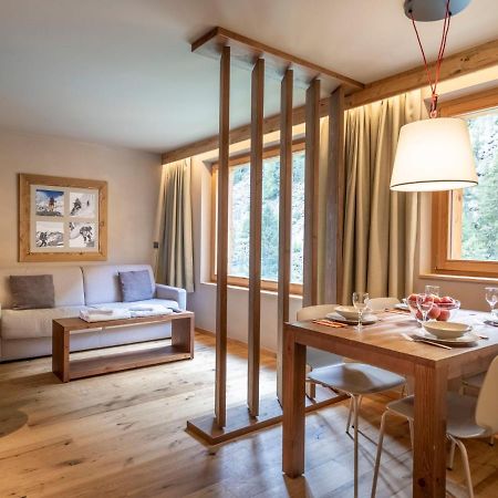 Apartment Swisspeak Resorts Ober Gabelhorn By Interhome Zinal Bagian luar foto